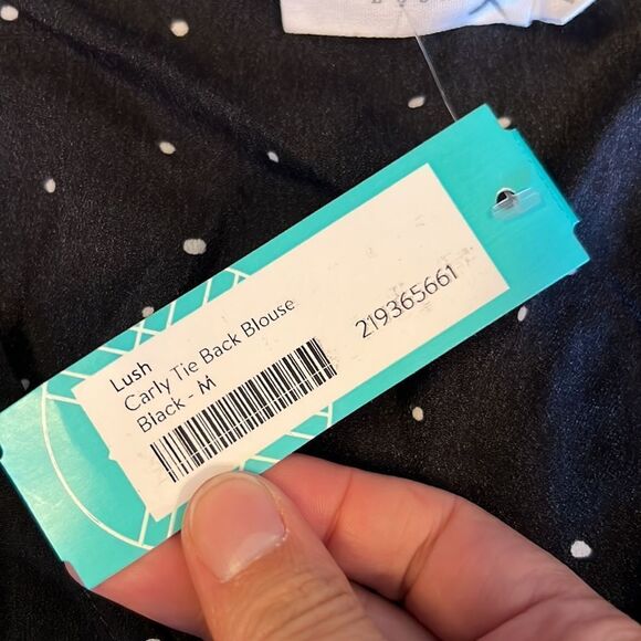 Nwt lush polka dot blouse M - Picture 5 of 7